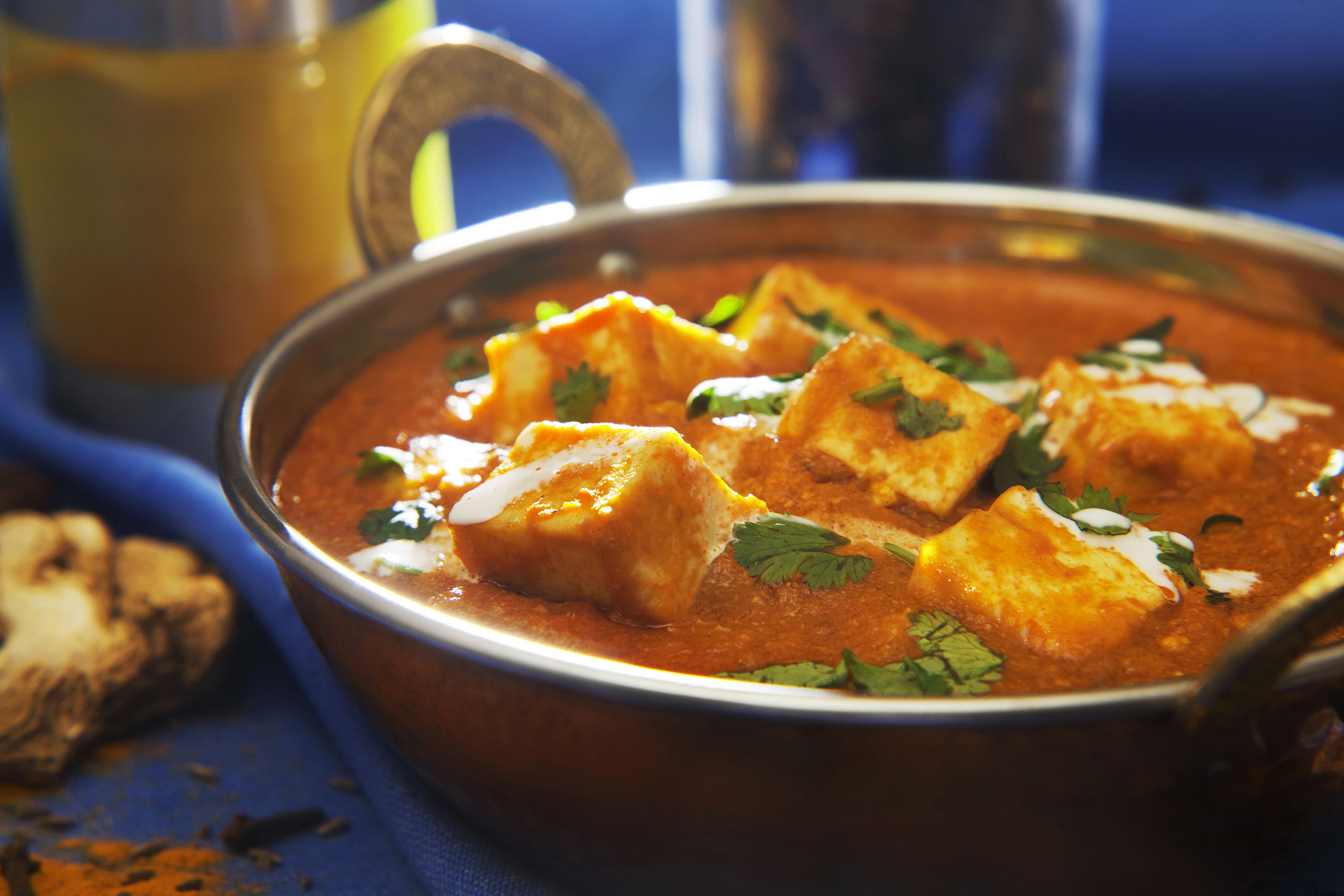 indian-food-breaks-all-the-flavour-theory-rules-and-that-s-why-it-s