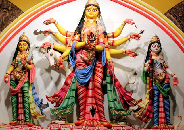 10 Famous Kolkata Durga Puja Pandals