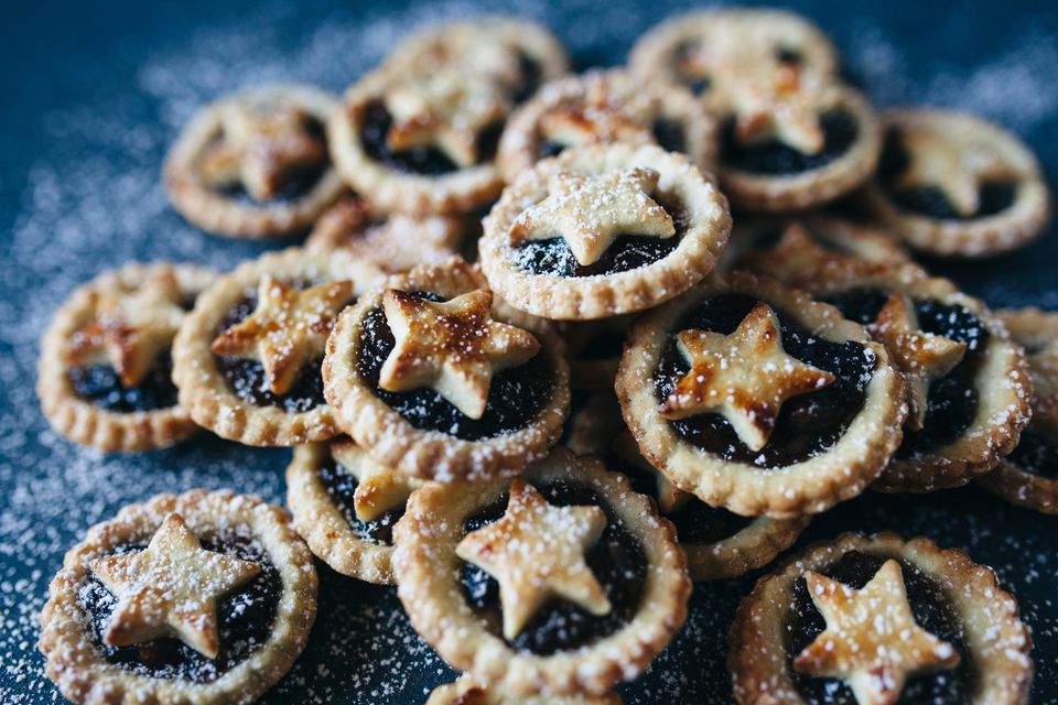 Easy Traditional British Mince Pie Recipe