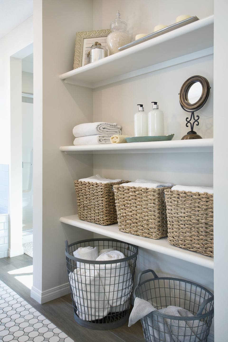 How To Organize Your Bathroom