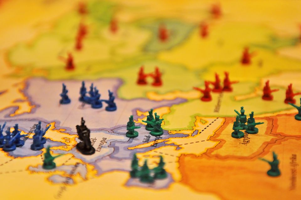 learn-how-to-win-the-classic-board-game-risk