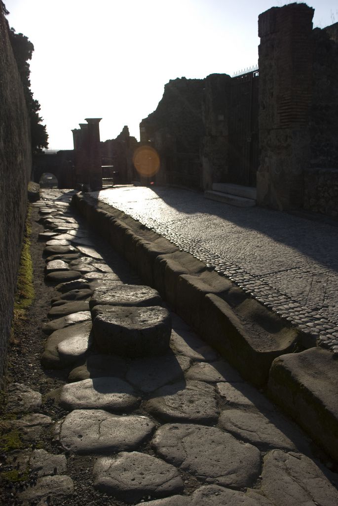 The Streets of Pompeii - Photos of the Roman City