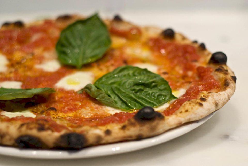 Homemade Neapolitan Style Pizza Recipe