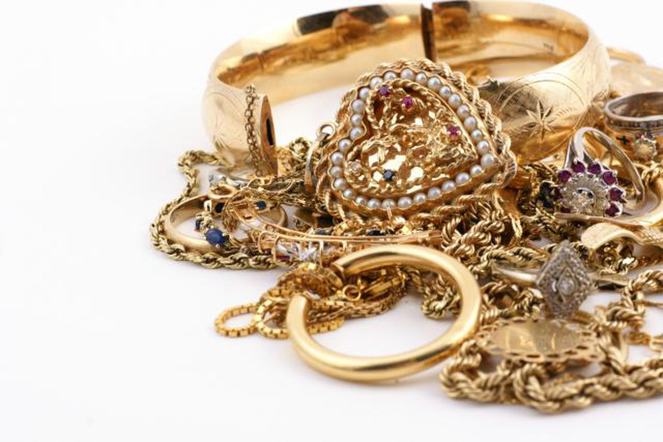 How to Store Fine Jewelry