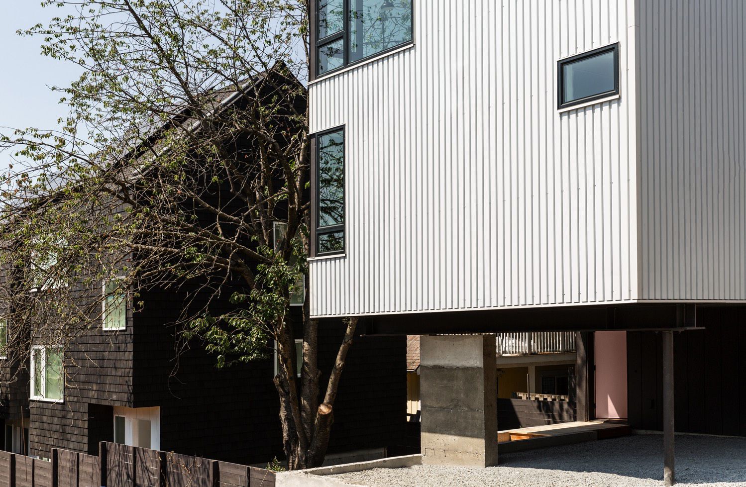 Built on Stilts: Alleyway House Is an Elevated Box