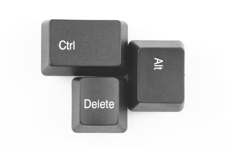 Где на клавиатуре ctrl alt del