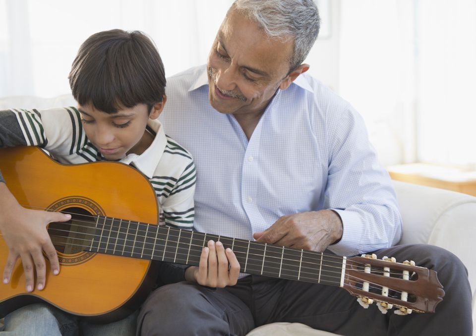 learn-about-abuelos-and-the-roles-they-play