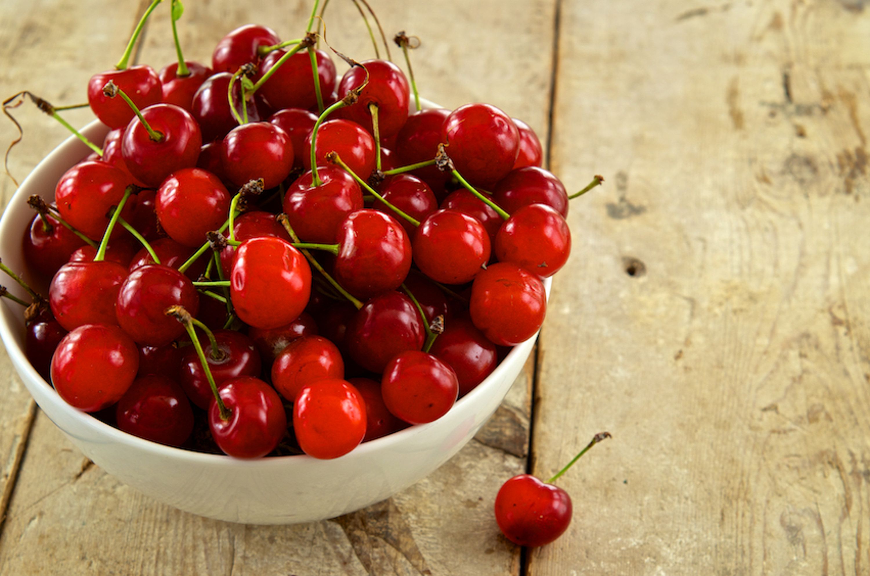 Tart Cherries Benefits And Uses Of The Fruit And Juice