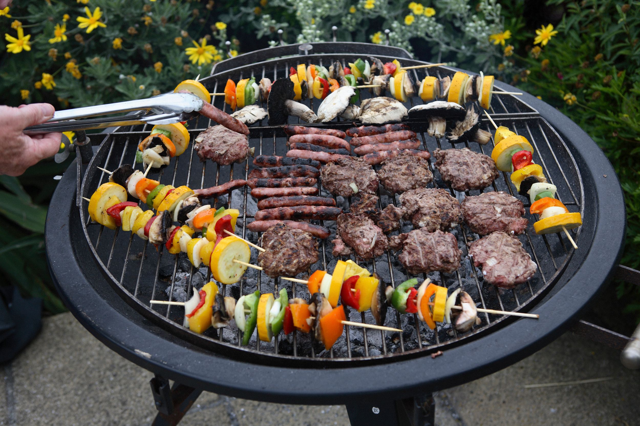 8-tips-to-help-you-master-your-charcoal-grill