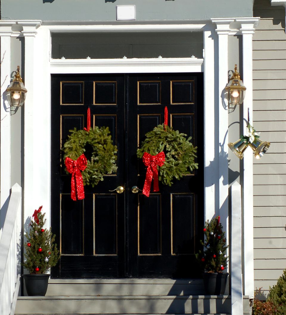 10 Natural Outdoor Christmas Decoration Ideas