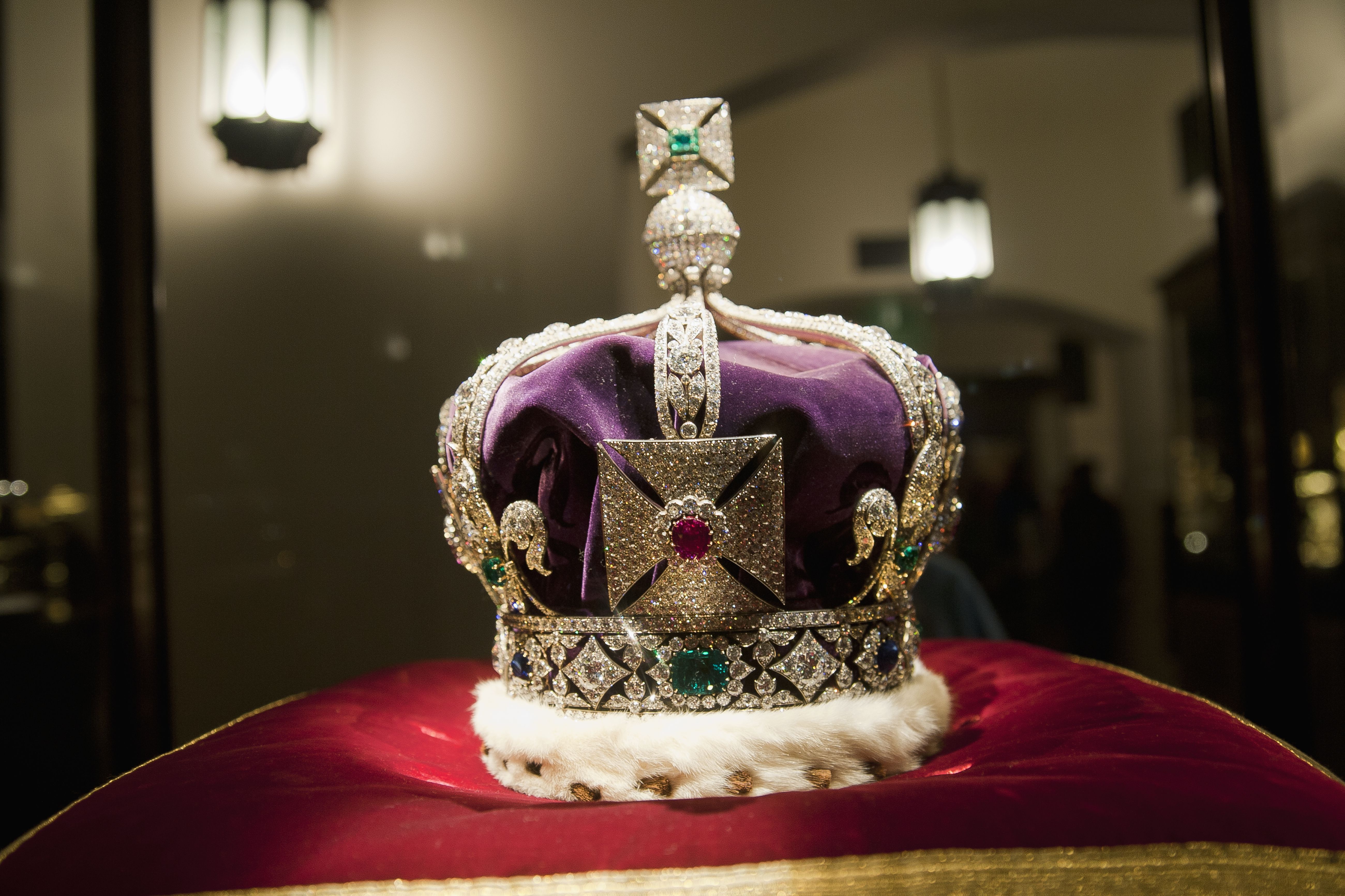 What Is a Monarchy and Its Relation to Government?