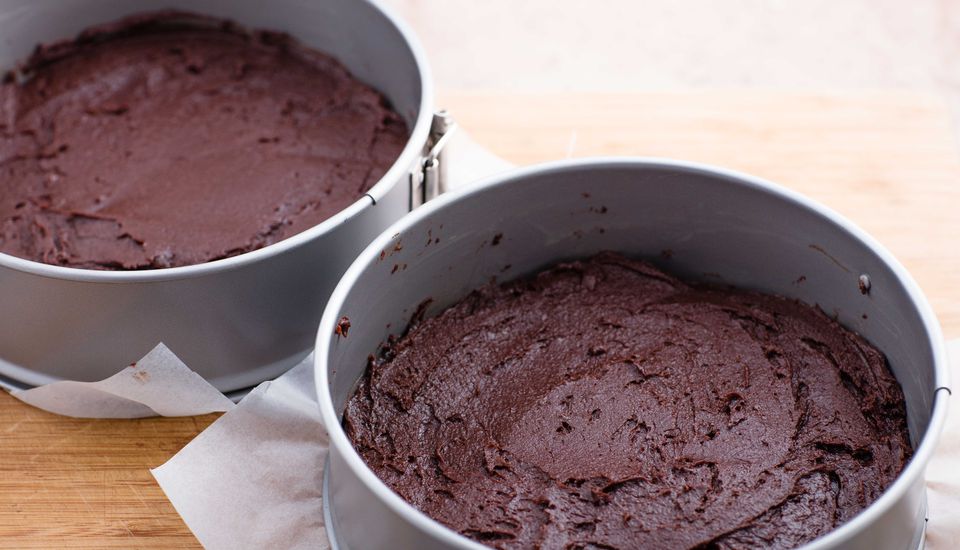Chocolate cake batter pans