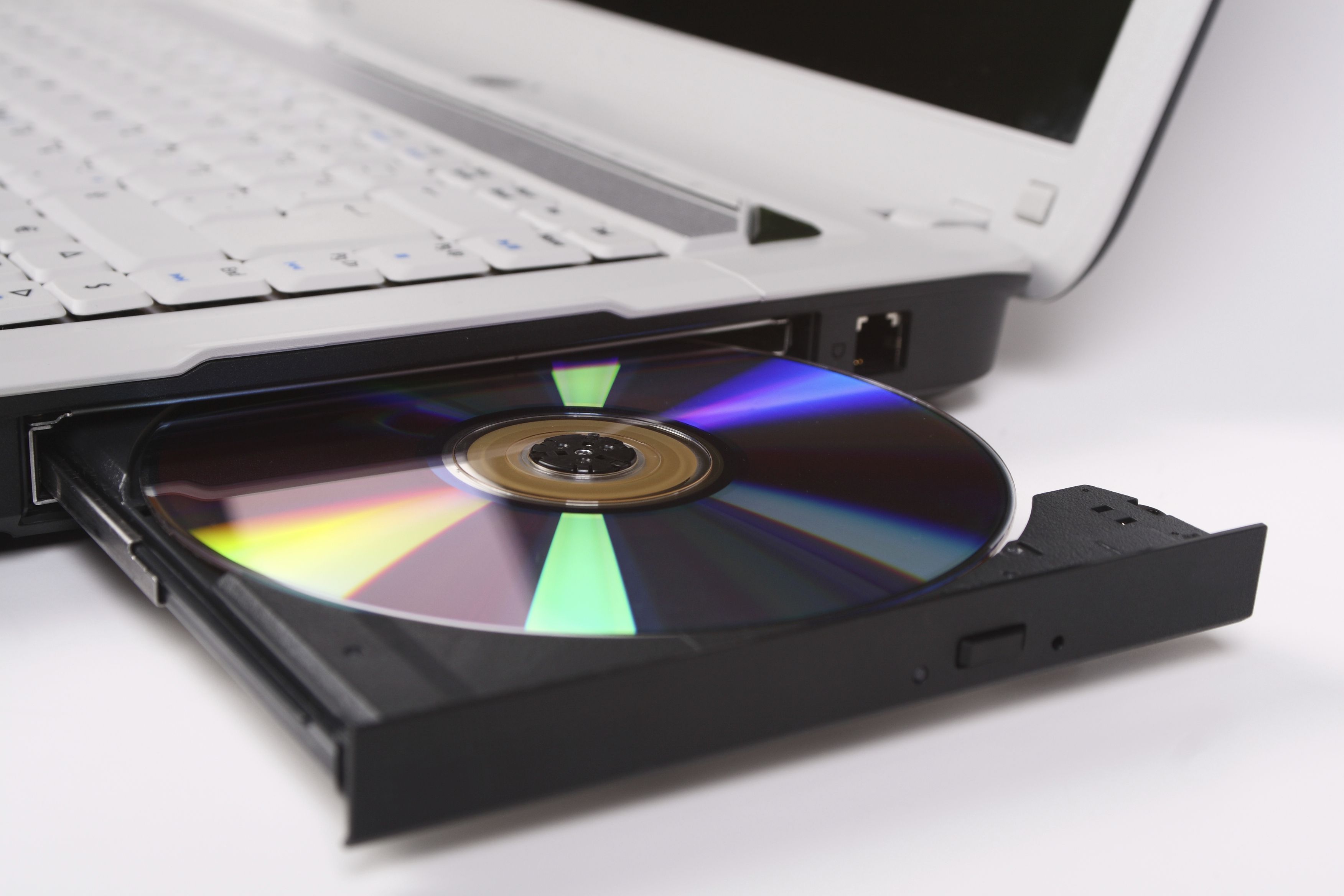 how to open cd drive on hp laptop