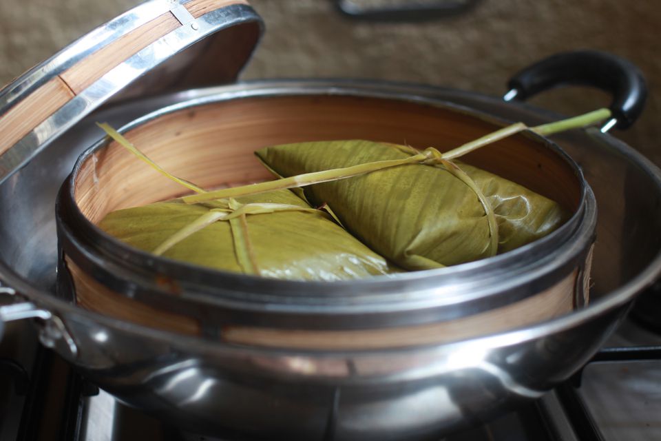 Color of banana leaves after cooking