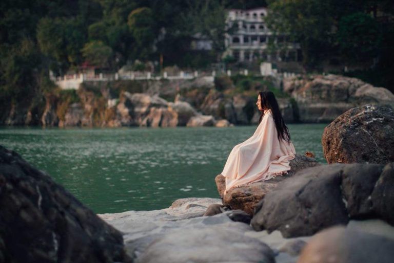 11 Top Rishikesh Ashrams for Yoga and Meditation