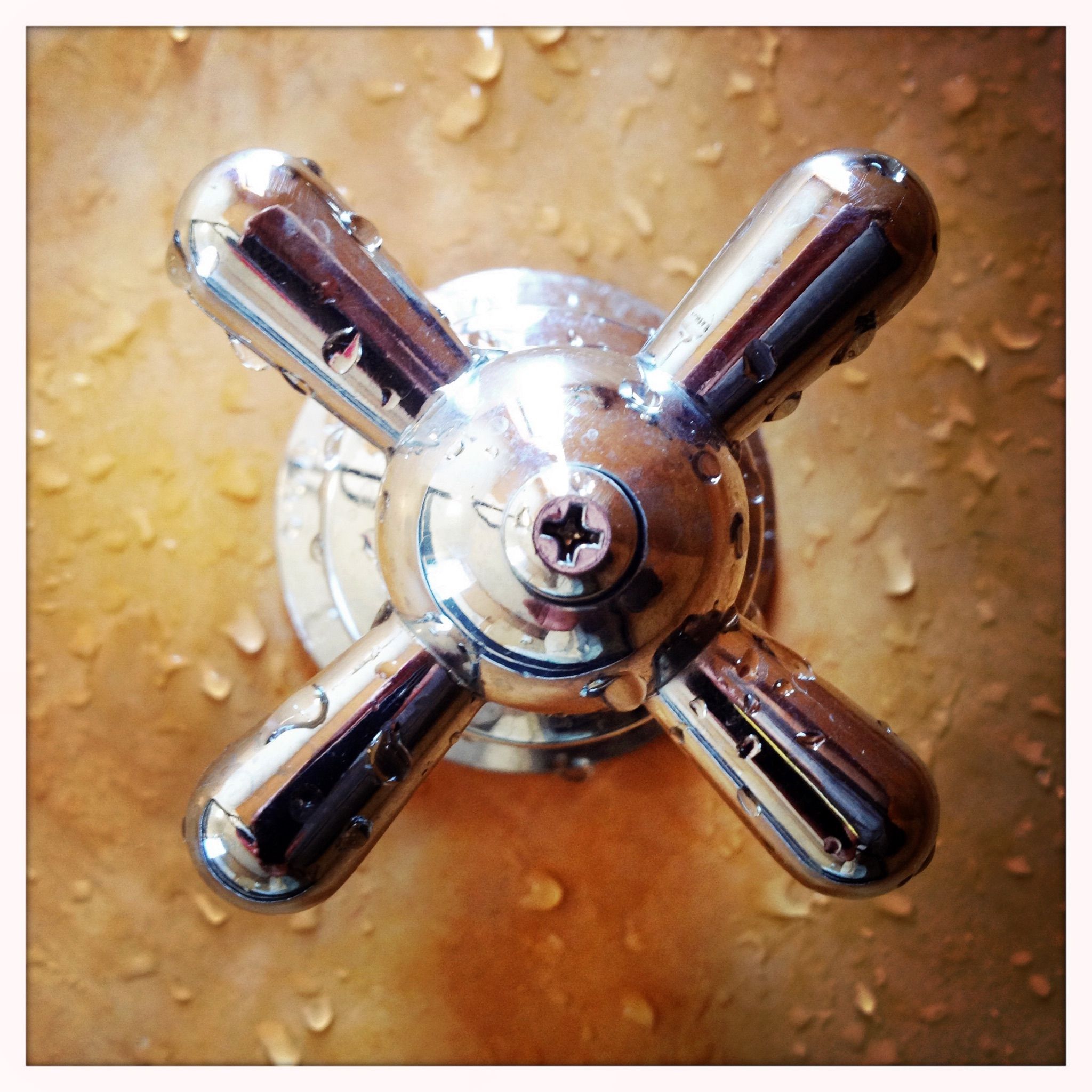 using-a-pressure-balance-shower-valve