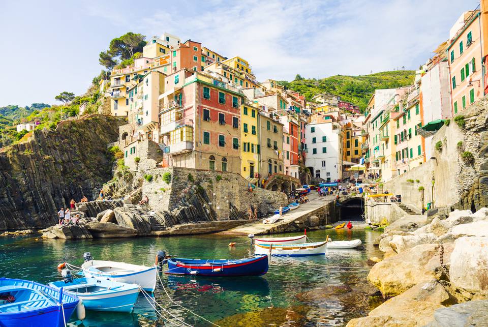 Cinque Terre Map and Free Travel Guide to the Five Villages