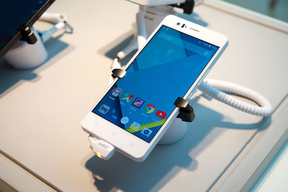 What You Should Know About the Cobalt in Your Smartphone