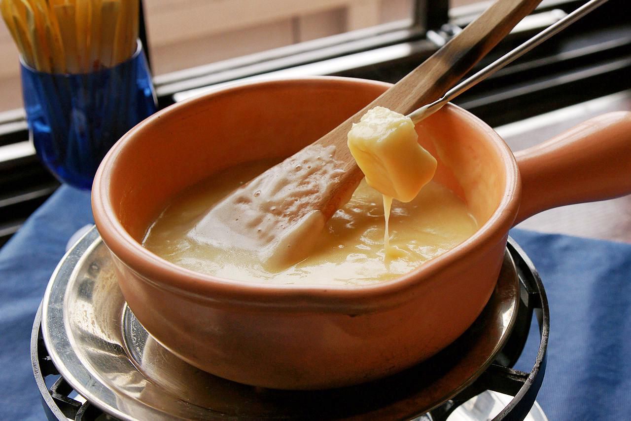 12 Tips for Cooking Fondue, Plus Recipes