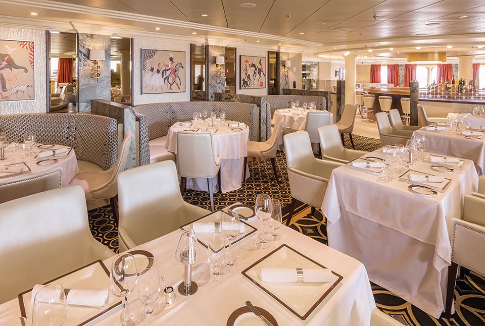 queen mary 2 cruise ship restaurants