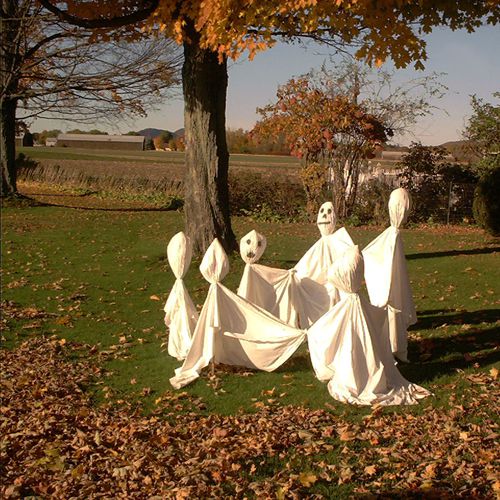Ghosts Holding Hands In A Circle Funny Halloween Pictures for Decorating Ideas