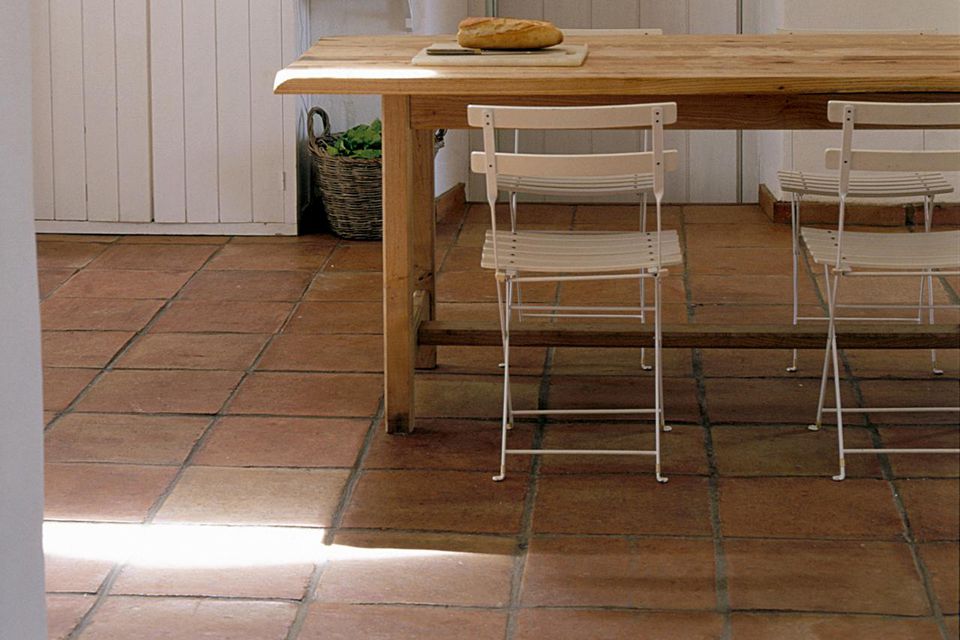 Advantages and Disadvantages of Ceramic Tile Flooring