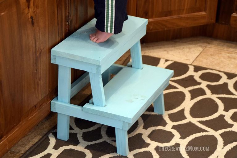 11 Free Step Stool Plans for an Easy DIY Project