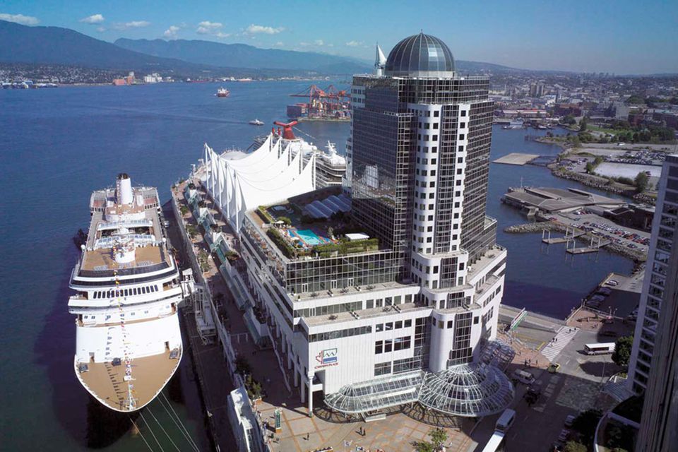 hotels near cruise port vancouver canada