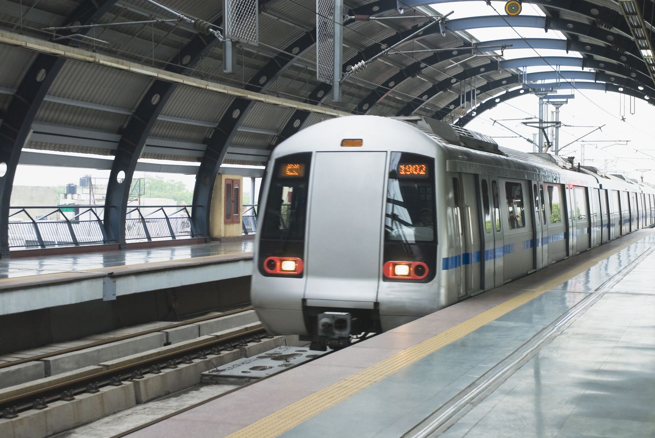 delhi metro travel