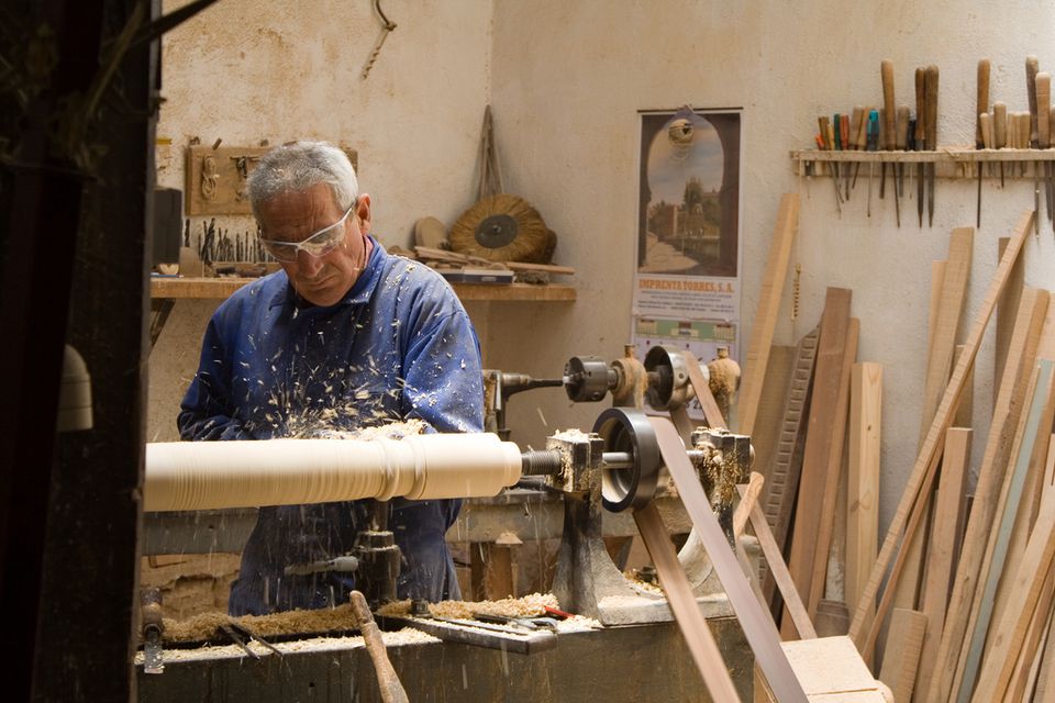 Photo Gallery of Woodshops and Spaces for Woodworking