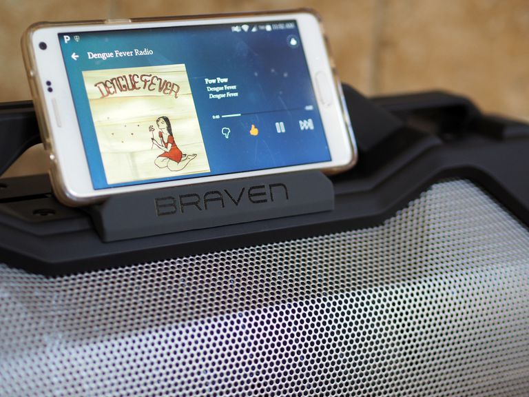 Review Braven BRVXXL Wireless Bluetooth Speaker