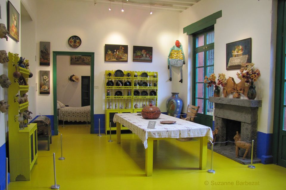 frida kahlo dining room