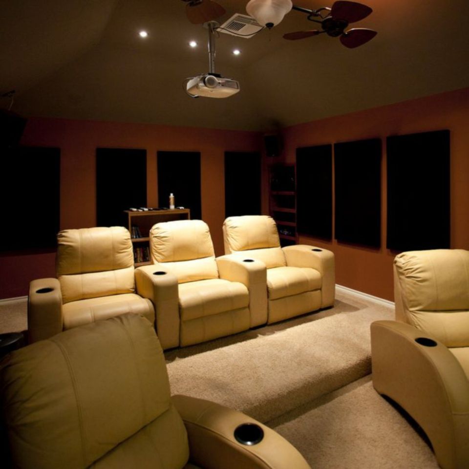 10 Maxims Of Perfect Home Theater Room Design