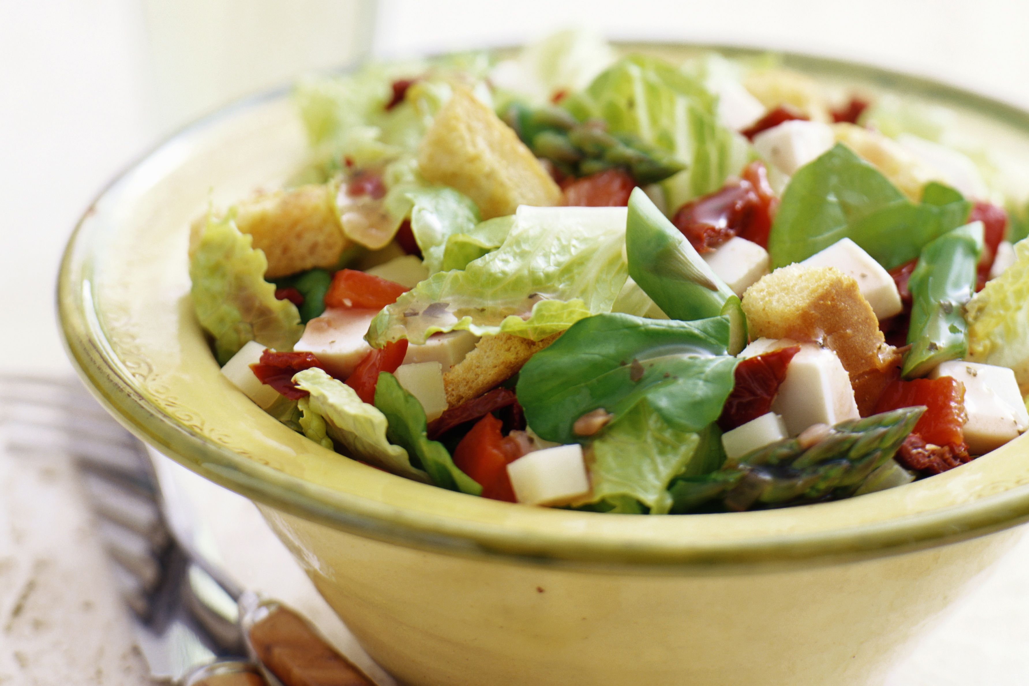 basic-tossed-salad-with-homemade-croutons-and-dressing