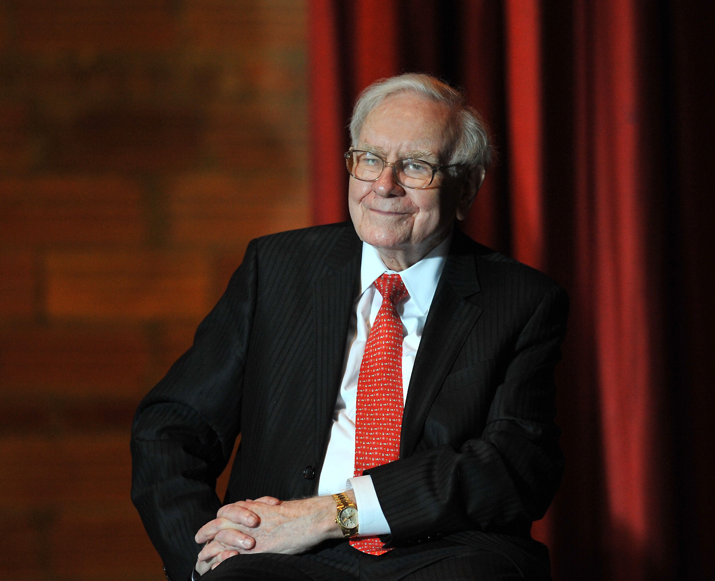 best biography warren buffett