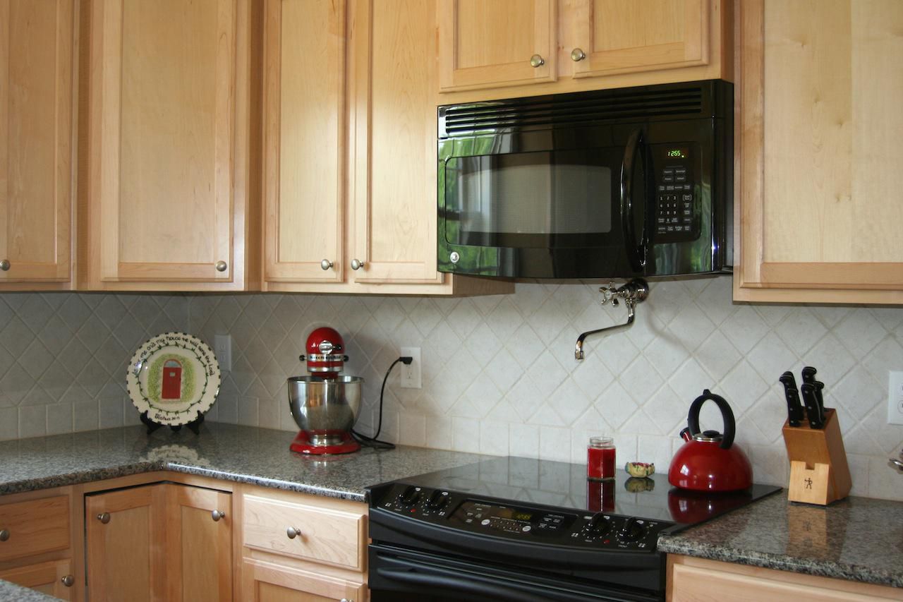 Enlightened Kitchen Backsplash Ideas