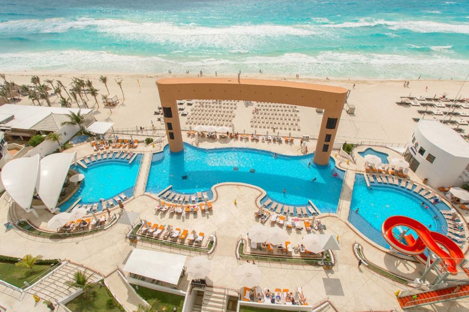 cancun live cam beach palace