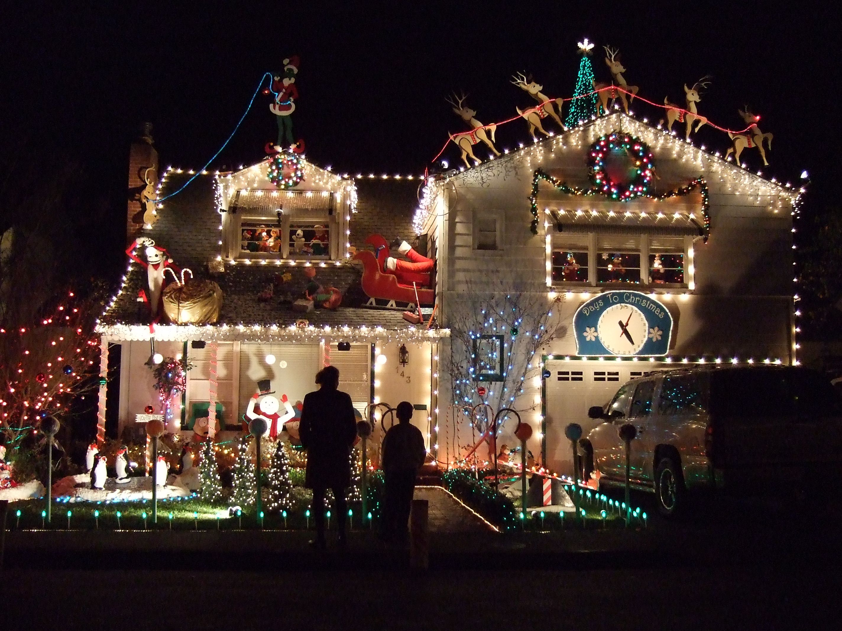 Christmas Lights Displays on Santa Rosa s Walnut Court