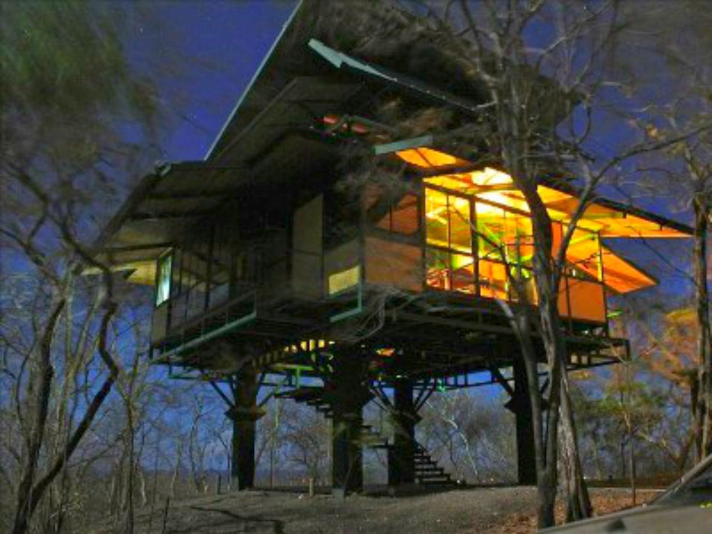6 Lofty Treehouse Vacation Homes You Can Rent