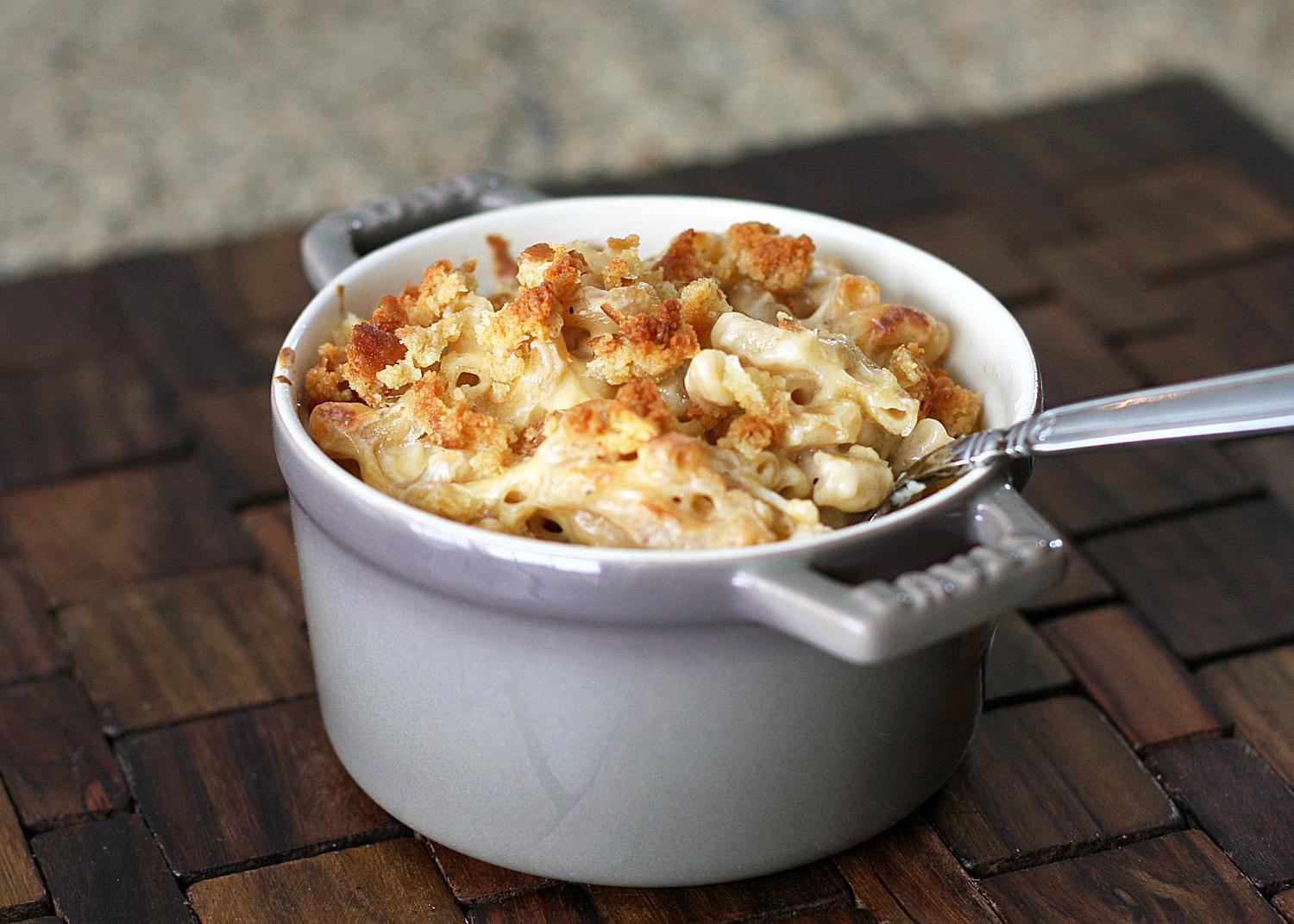 Classic Baked Macaroni and Cheese Recipe
