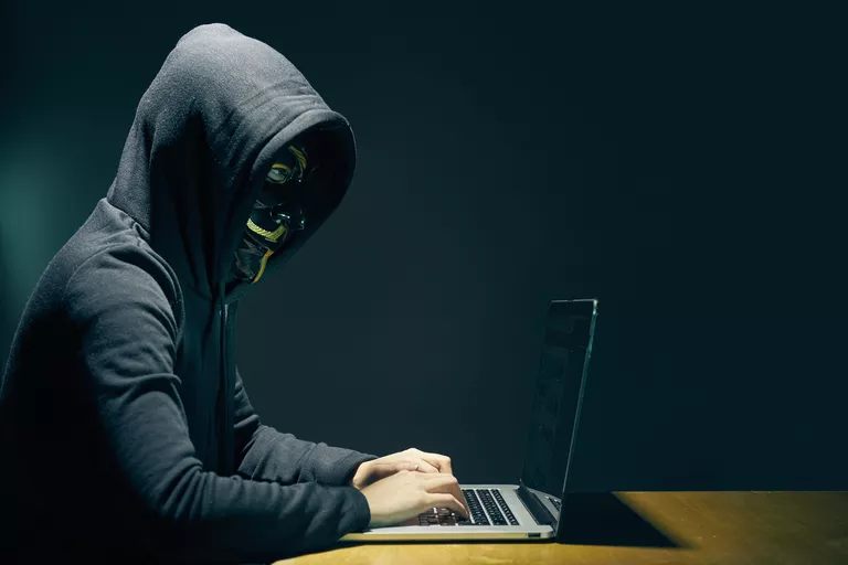 'Black hat hacker' = criminal with evil intent