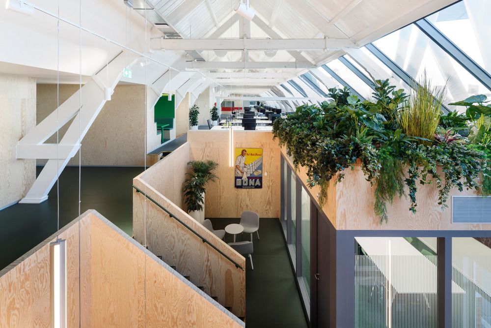 Rotterdam Factory Attic is Converted to Offices