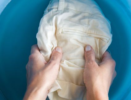 How to Remove Mud Stains From Clothing