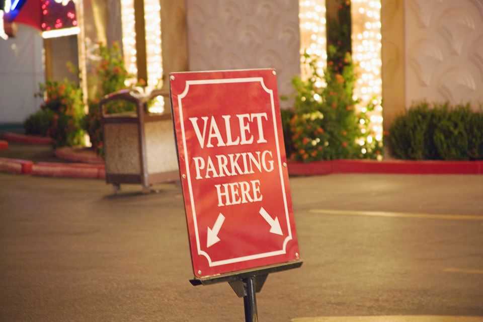 equinox hotel valet parking