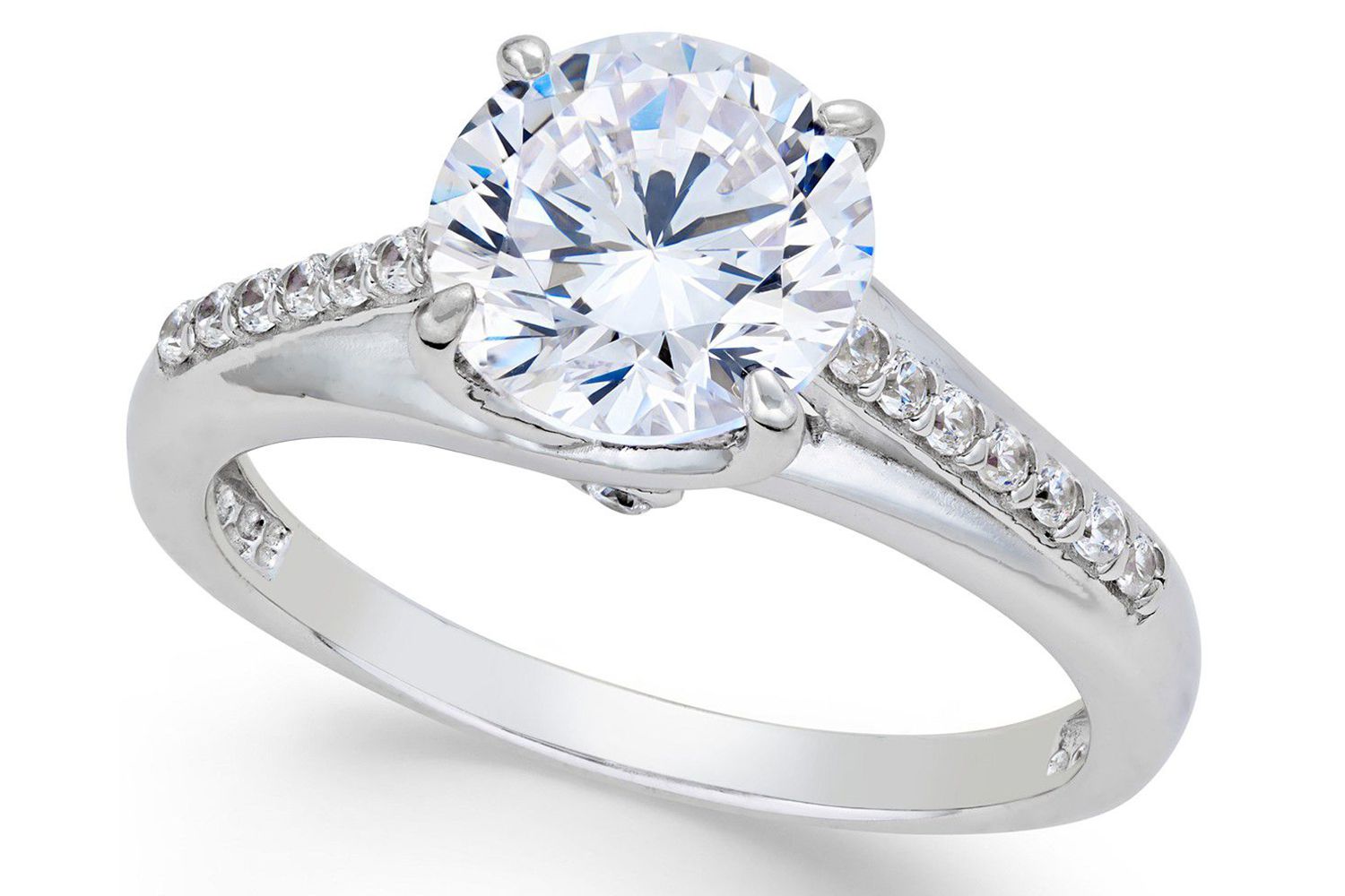 The 6 Best Fake Engagement Rings to Wear When You Travel
