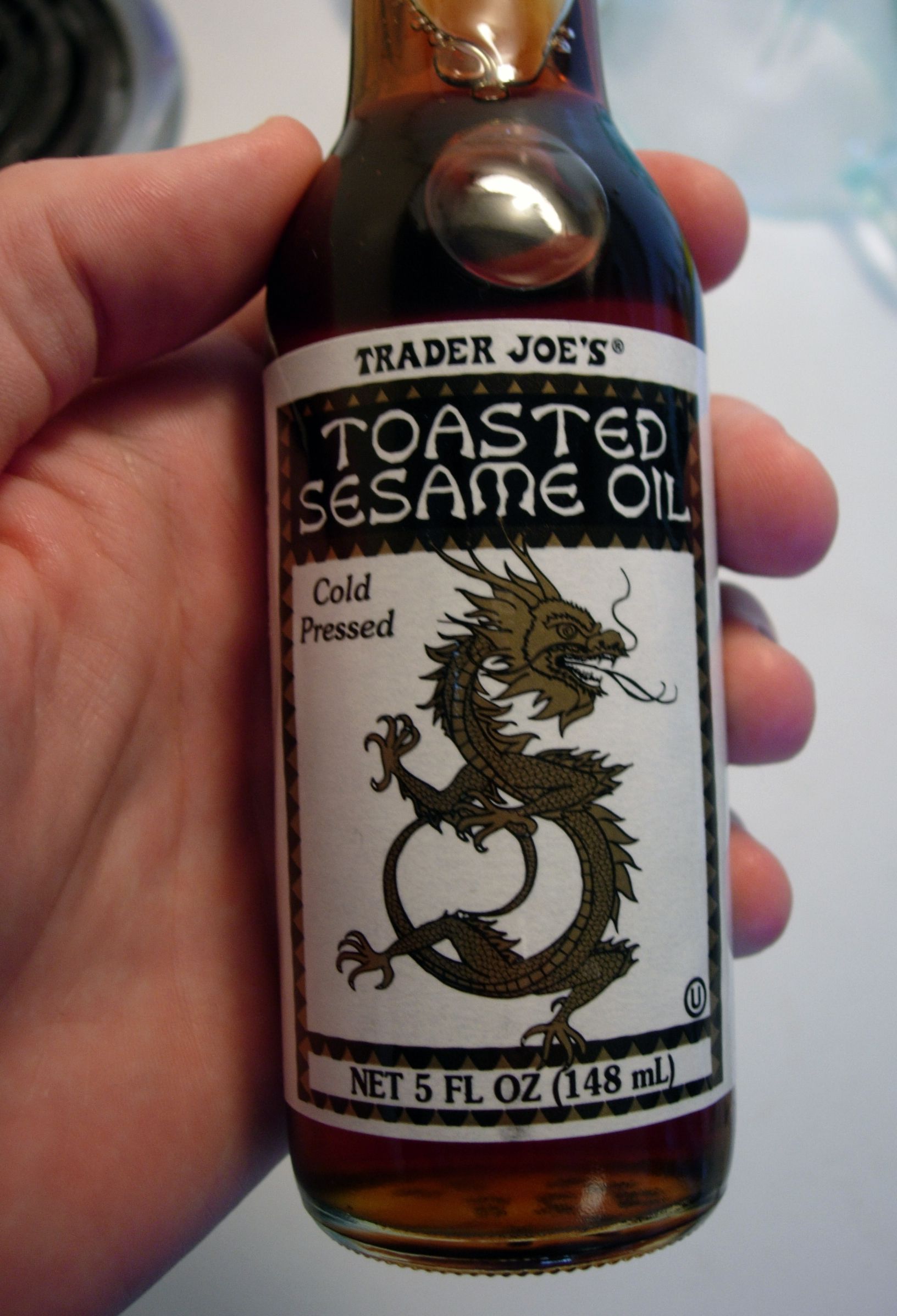 sesame-oil-varieties-uses-purchasing-and-storage