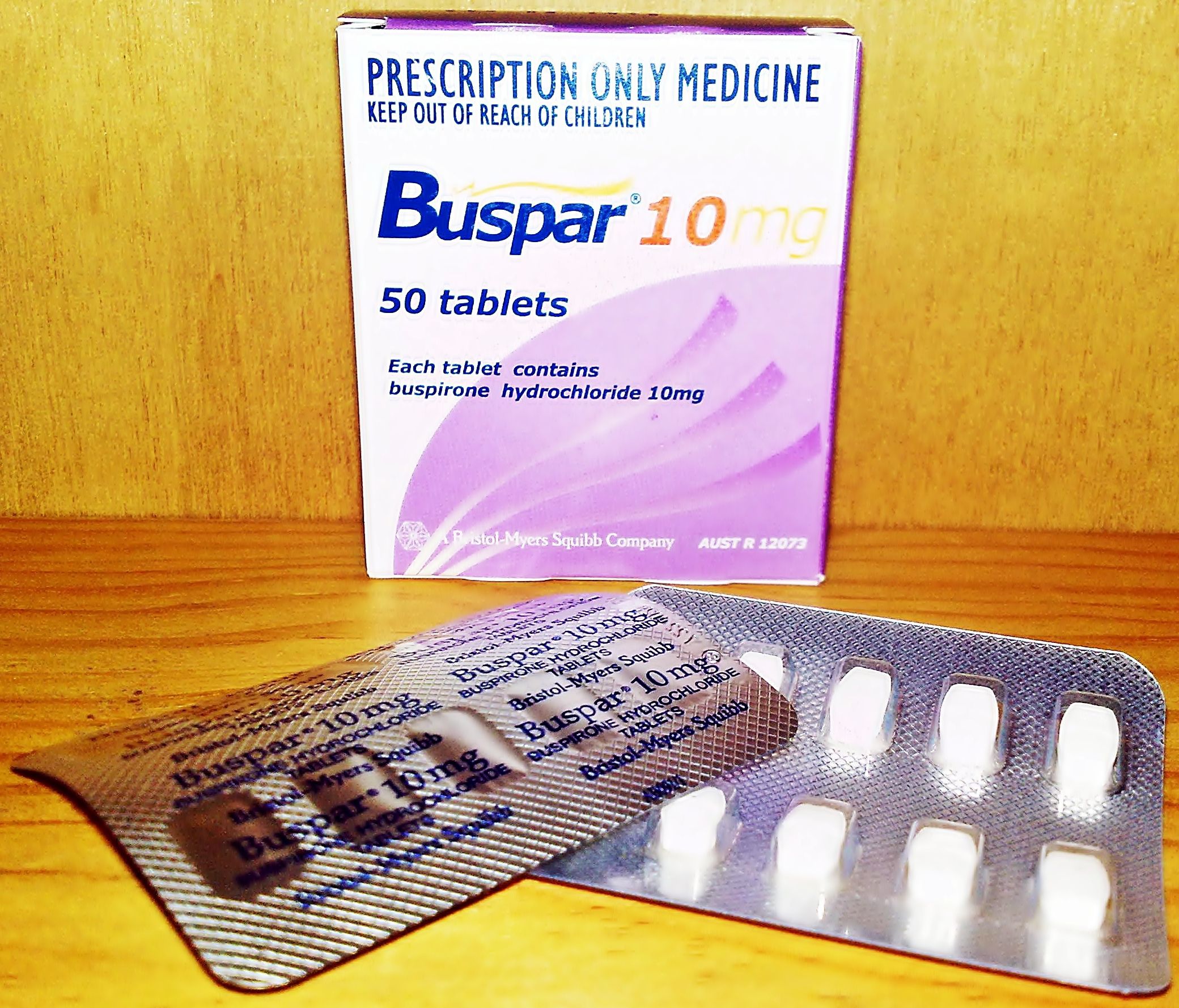 does buspirone treat social anxiety
