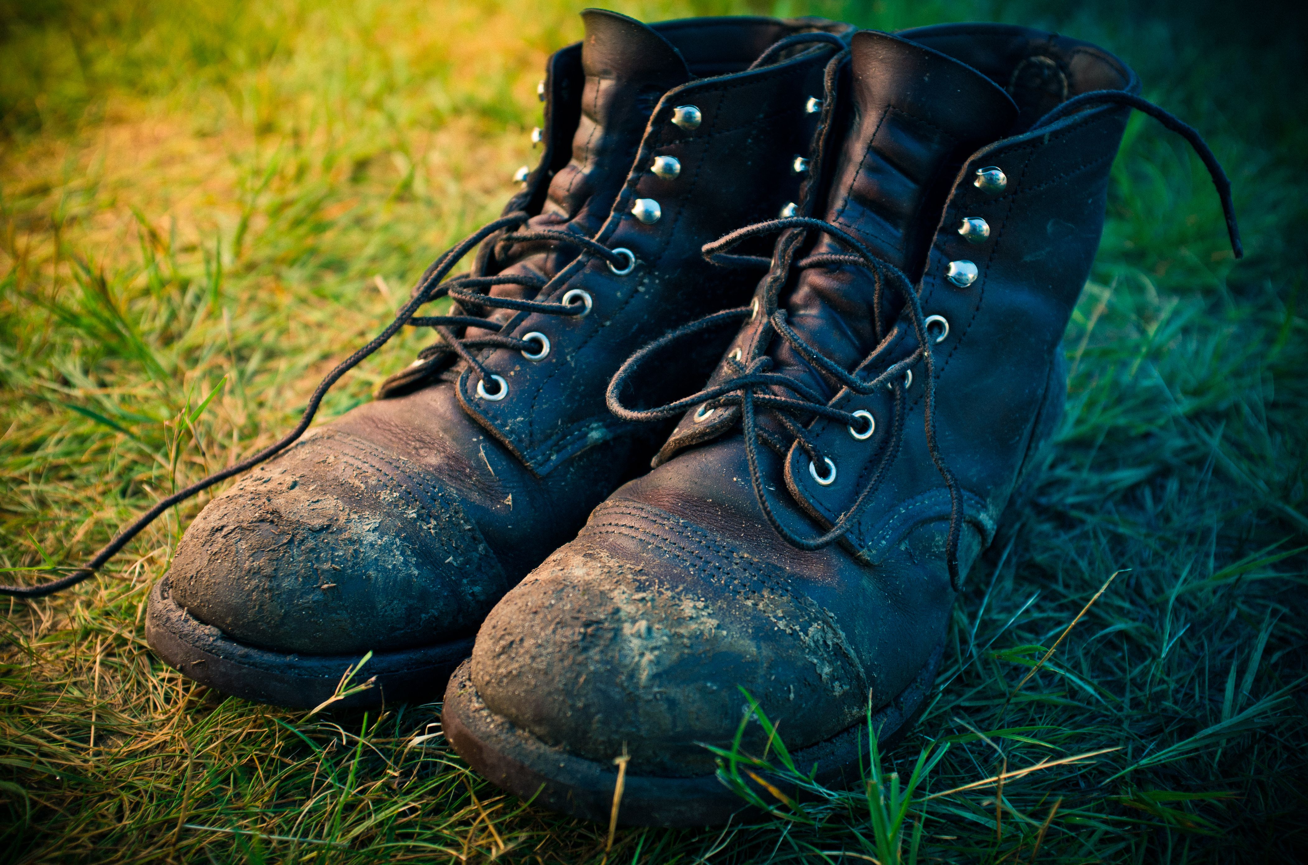 Remove Mold and Mildew from Leather Clothes and Shoes