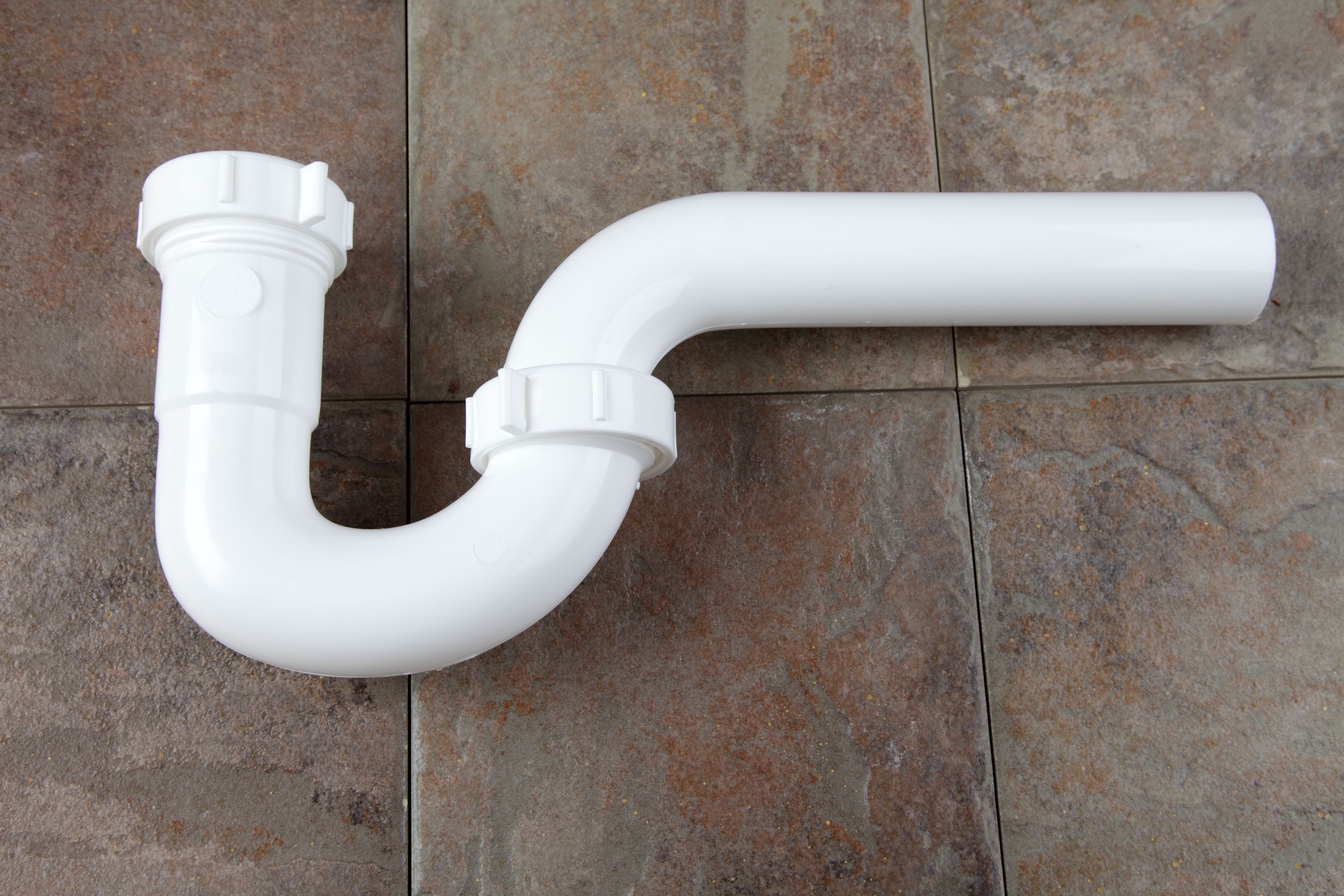 bathroom sink drain pipe with trap