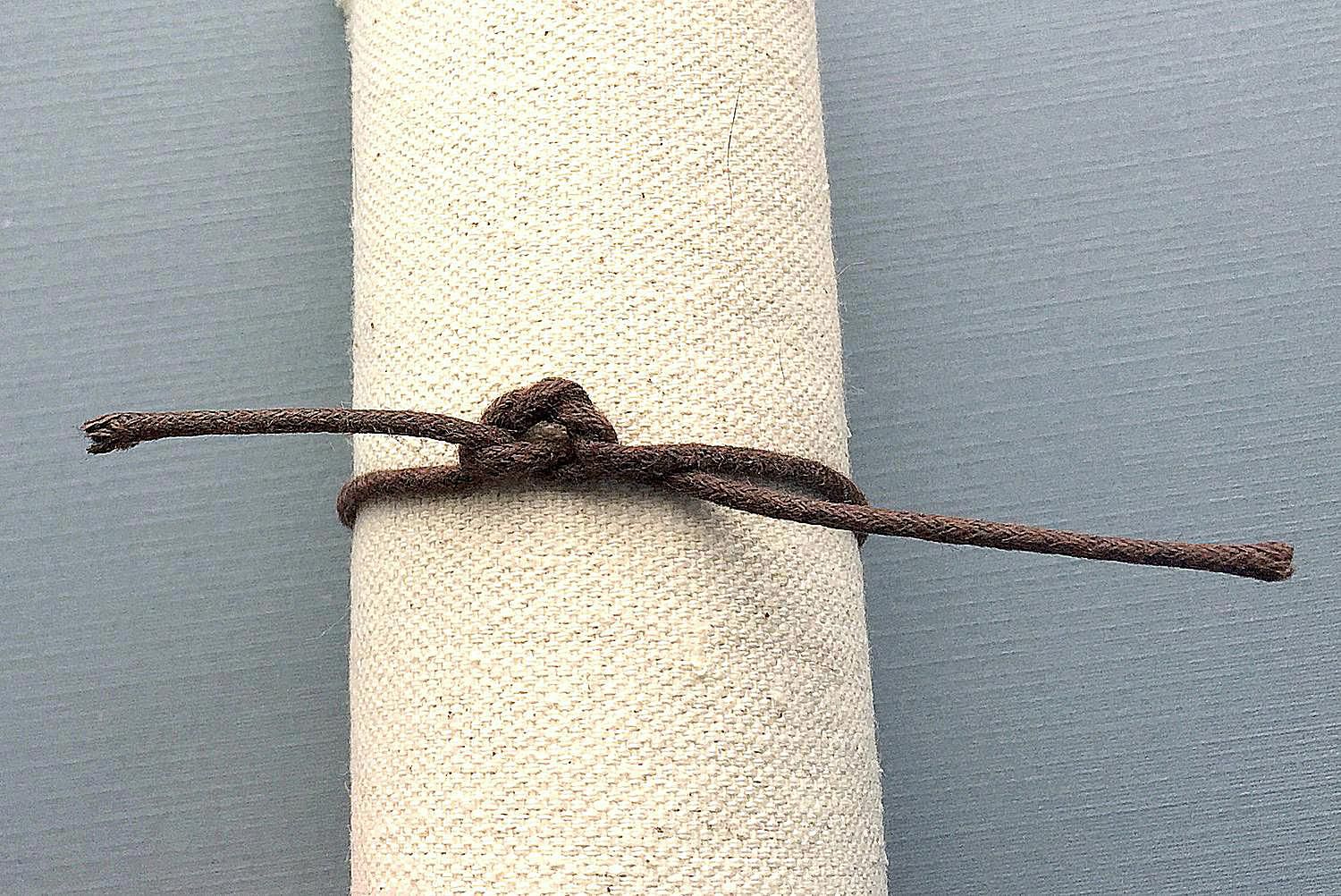 How to Tie a Surgeon's Knot